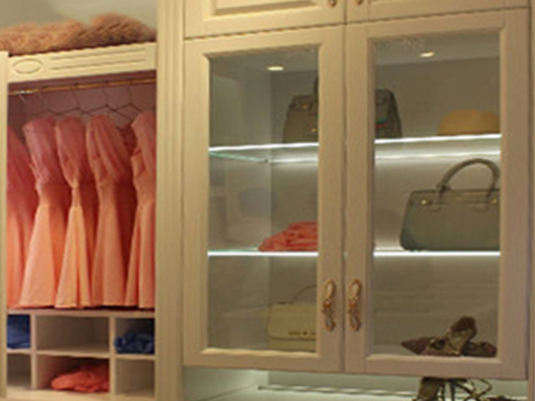 双面发光铝条灯